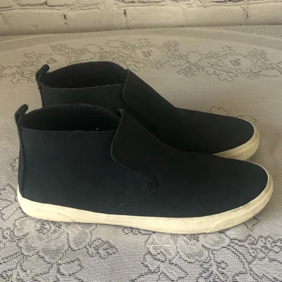 SHOES - Women's Dolce Vita blue suede high-top slip on shoes. Size 8 - Picture 4 of 14